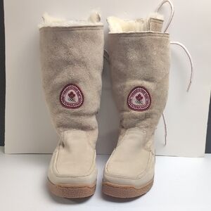 Hudson's Bay Women's Winter Boots Size 7 Sheepskin & Suede Beige Rubber Sole